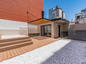 Casa · 105m² · 4 Ambientes · Venta - Casa 2 Dorm. con Pileta - Centro Rio
