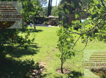 Casa · 60m² · 1 Ambiente · 2 Cocheras · Quincho con Pileta. Jardin Arbolado. Funes