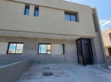 PH · 119m² · 4 Ambientes · 2 Cocheras · Duplex a La Venta 3 Dorm. Colinas de Manantiales a Estrenar