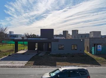 Casa · 136m² · Casa en Venta Siete Soles Una Planta 3 Dorm. Alqarias