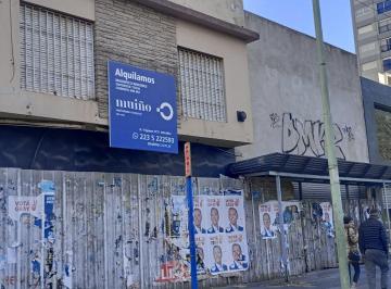Local comercial · 944m² · Local Sobre Av Independencia en Centro de La Ciudad, City Bancaria