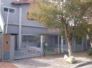 Casa de 5 ambientes, Almirante Brown · Excelente Chalet en 2 Plantas en Adrogue
