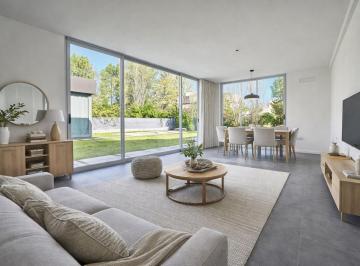 Casa · 127m² · 4 Ambientes · 1 Cochera · Venta Casa 2 Plantas de 3 Dorm. con Pileta y Espacio de Parrillero, Aldea Fisherton