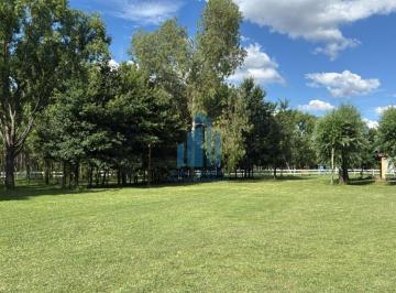 Campo · 800m² · 1 Ambiente · 1 Cochera · Venta Lote en Marcos Paz