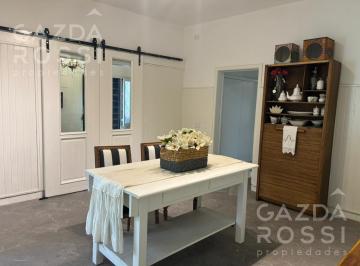 Casa · 120m² · 4 Ambientes · Casa en Venta