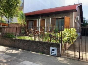 Casa · 99m² · 3 Ambientes · 1 Cochera · Casa - Ideal Constructor