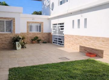 Casa de 5 ambientes, Río Segundo · Vende Casa 3 Dorm - en Rio Segundo