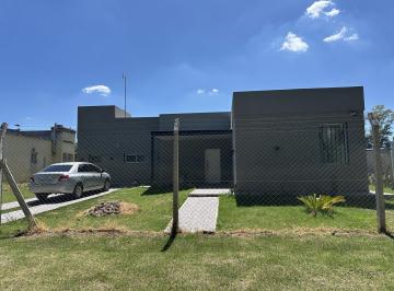 Casa · 160m² · 4 Ambientes · 1 Cochera · Casa en Villa Odilia Lujan