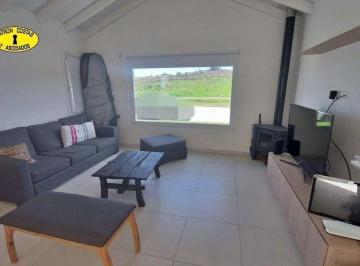 Casa · 105m² · 2 Dormitorios · 1 Cochera · Casa en Venta en Tandil 2 Dorm.