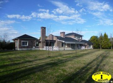 Imagen 1 · Casa en Venta en La Colina Villa de Campo 4 Dorm.