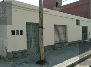 Local comercial · 623m² · 11 Ambientes · 1 Cochera · Casa Principal 4 Ambientes Dos Departamentos Local