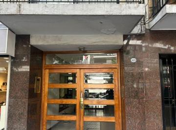 Departamento de 2 ambientes, Caballito · Dos Ambientes con Balcon en Venta en Caballito
