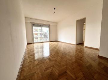 Departamento · 75m² · 4 Ambientes · Venta Congreso 4 Ambientes a Nuevo y Escritorio Piso Alto Balcón Luminoso