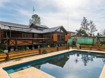 Casa de 4 ambientes, Berazategui · Hermosa Cabaña de 4 Ambientes en Venta en El Pato