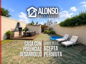 Casa · 100m² · 3 Ambientes · 2 Cocheras · Casa 3 Ambientes con Cochera y Fondo en Venta en Lanús