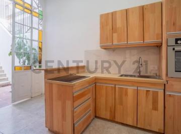 Casa · 108m² · 5 Ambientes · Casa Interna de 2 Dorm. en Venta. Santa Fe