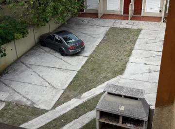 Departamento · 40m² · 3 Ambientes · 1 Cochera · Departamento con Cochera en Complejo