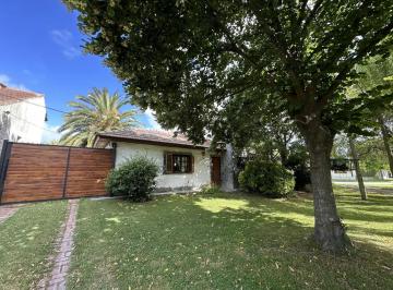 Casa · 170m² · 4 Ambientes · Casa en Venta - 3 Dorm. 3 Baños - Mar del Plata