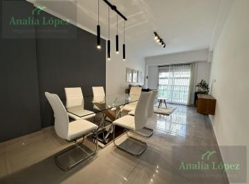 Departamento · 70m² · 3 Ambientes · Departamento 3 Ambientes Al Frente con Balcon, Plaza Colon