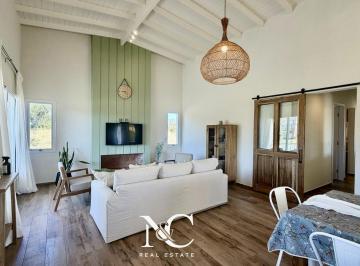 Casa · 160m² · 5 Ambientes · 1 Cochera · Casa en Venta en Costa Esmeralda