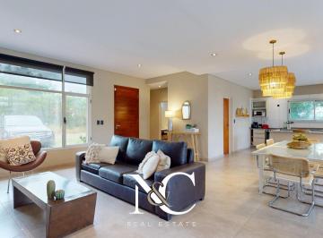 Casa · 200m² · 5 Ambientes · Casa en Venta en Costa Esmeralda Golf