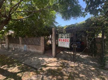 Casa de 4 ambientes, Ituzaingó · Casa con 3 Dorm. en Venta con 380 m² en Ituzaingó Norte