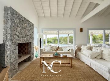 Casa · 175m² · 4 Ambientes · Casa en Venta en Costa Esmeralda Californiana con Doble Lote