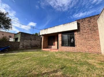 Casa de 4 ambientes, Brandsen · Casa en Venta Ideal Uso Comercial a m de Ruta 215