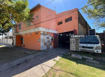 Bodega-Galpón · 300m² · 3 Ambientes · Venta - Galpón con Doble Ingreso y Oficinas