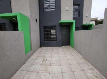 PH de 3 ambientes, Moreno · Excelente Duplex Casi a Estrenar de 3 Ambientes con Cochera y Patio