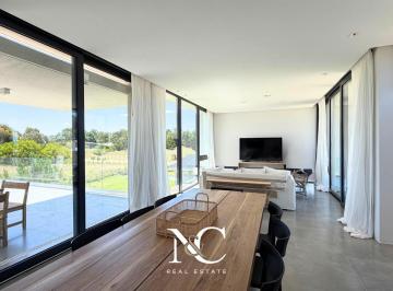 Casa · 151m² · 4 Ambientes · 1 Cochera · Casa en Venta en Costa Esmeralda