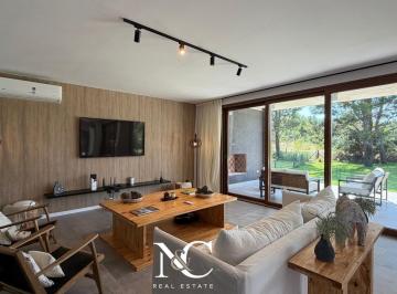 Casa · 271m² · 5 Ambientes · 5 Cocheras · Casa en Venta en Costa Esmeralda