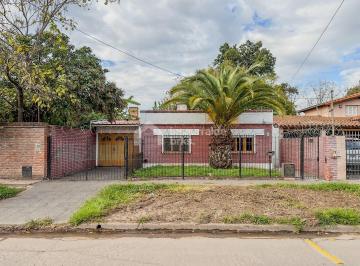Casa · 95m² · 3 Ambientes · 2 Cocheras · Casa en Venta en Garín, 2 Dorm + Escritorio y Jardin!