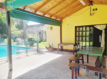 Casa · 50m² · 4 Ambientes · En Venta Casa 2 Dorm. y 2 Baños en Roldan! Barrio Los Aromos con Pileta!