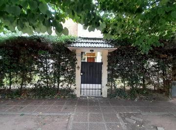 Casa · 112m² · 3 Ambientes · 1 Cochera · Casa en Venta en Bella Vista