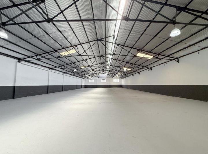 Bodega-Galpón · 900m²