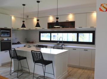 Casa · 240m² · 5 Ambientes · 2 Cocheras · Casa en Venta, Canning, Fincas del Alba. Lote de 1250 m². 5 Amb. Apto Credito