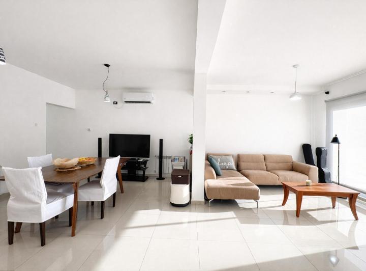 Casa · 600m² · 6 Ambientes · 1 Cochera