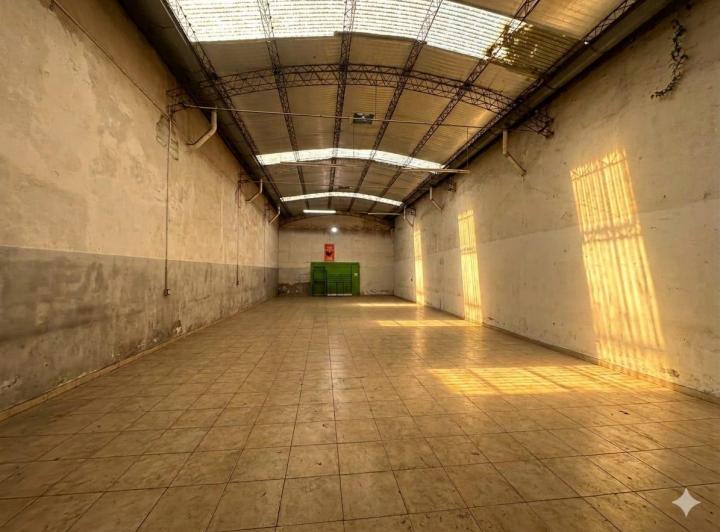 Casa · 360m² · 6 Ambientes · 2 Cocheras