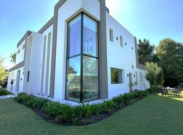 Casa · 363m² · 5 Ambientes · 4 Cocheras · Increíble Casa en Venta. Minimalista. Retasada, Se Escuchan Propuestas, Country El Paraíso.