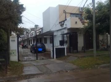 PH · 50m² · 3 Ambientes · 1 Cochera · Casa PH Venta Ituzaingo