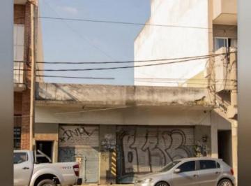 Local comercial · 200m² · 3 Ambientes · Atencion Inversores! Ideal Emprendimiento Multifamiliar