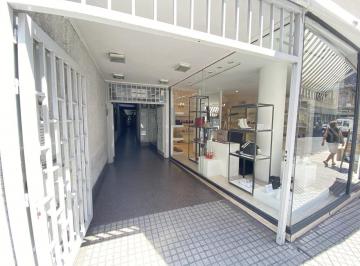 Local comercial · 18m² · 2 Ambientes · Oficina/local en Microcentro. Planta Baja. Dividida