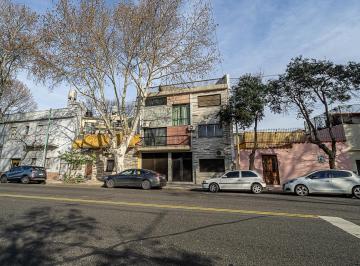 Casa · 230m² · 6 Ambientes · 2 Cocheras · Venta Casa en Doble Lote, Pompeya, Cochera Doble, Posibilidad 3 Unidades