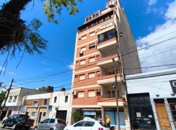 ARQ-ARQ-4_2 · Venta o Alquiler Departamento 2 Dorm., Céntrico y con Vista Al Río.