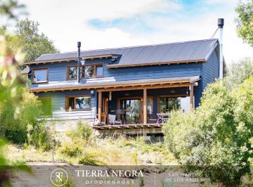 Casa · 154m² · 4 Ambientes · 1 Cochera · Casa en Barrio La Escondida, San Martín de Los Andes