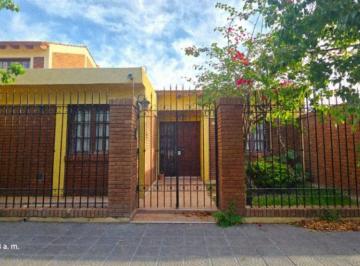 Casa de 6 ambientes, Nueva Ciudad · Casa en Venta C/ Cochera en Nueva Ciudad