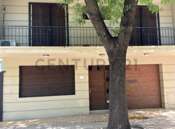 Terreno · 192m² · 4 Ambientes · 1 Cochera · Venta de Casa y Terreno. Quinta Sección. Ciudad de Mendoza.