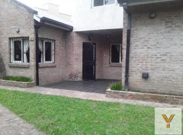 Casa · 161m² · 2 Ambientes · 1 Cochera · Casa en Venta - 1 Dormitorio 2 Baños - 300 m² - Berazategui