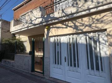 Casa · 134m² · 4 Ambientes · Casa en Venta - 3 Dorm. 2 Baños - Pergamino